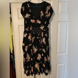 Torrid Floral dress Size 1